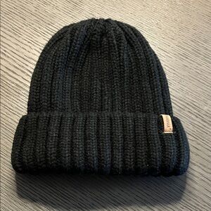 Furtalk Black Knit Beanie